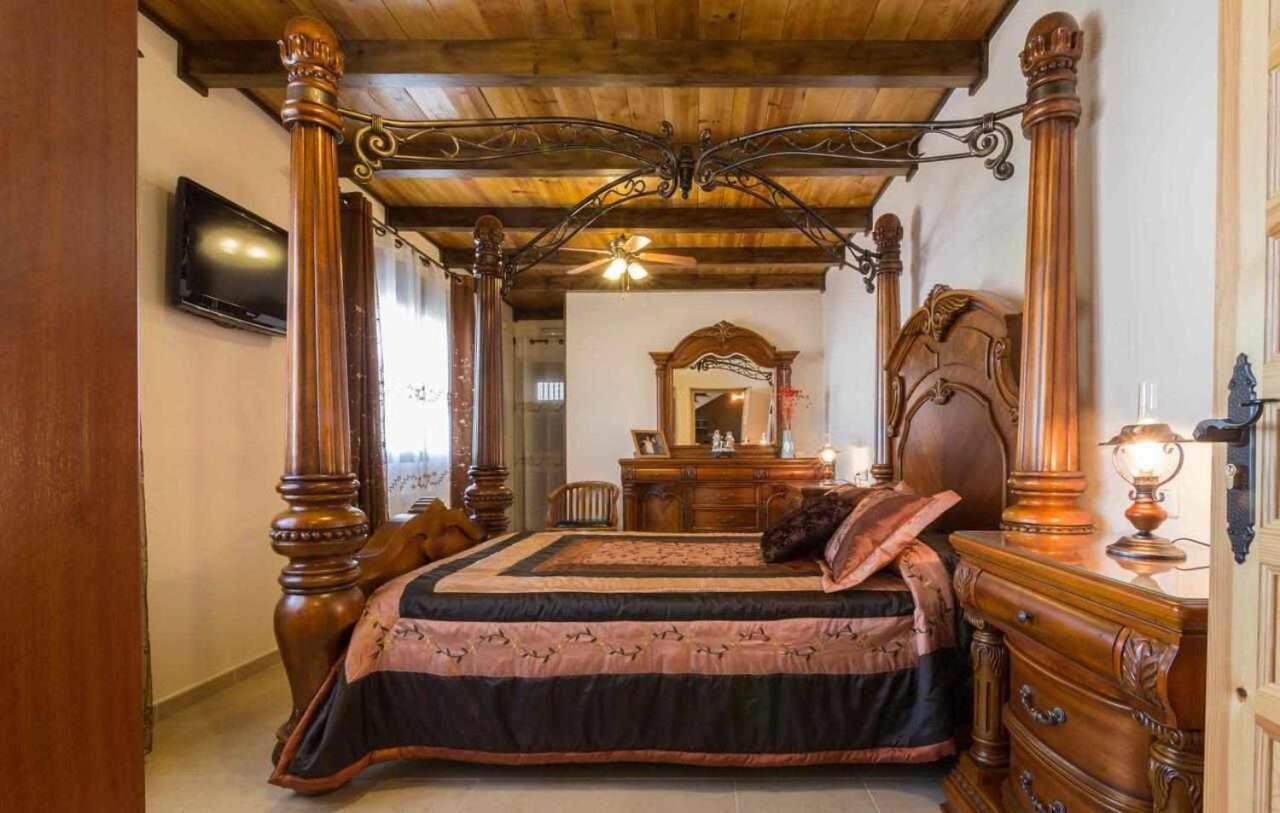 Casa Rural La Del Alba Seria Argamasilla de Alba Εξωτερικό φωτογραφία
