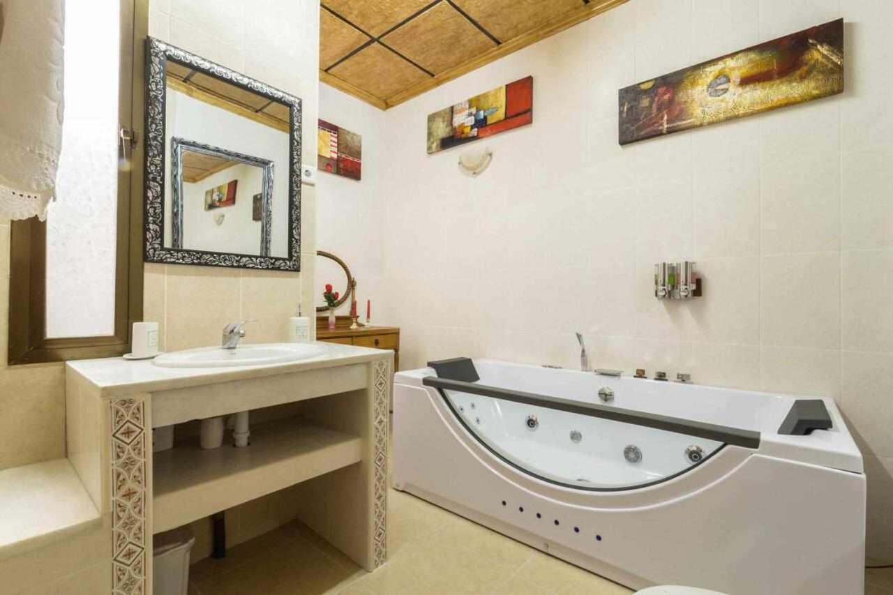 Casa Rural La Del Alba Seria Argamasilla de Alba Εξωτερικό φωτογραφία